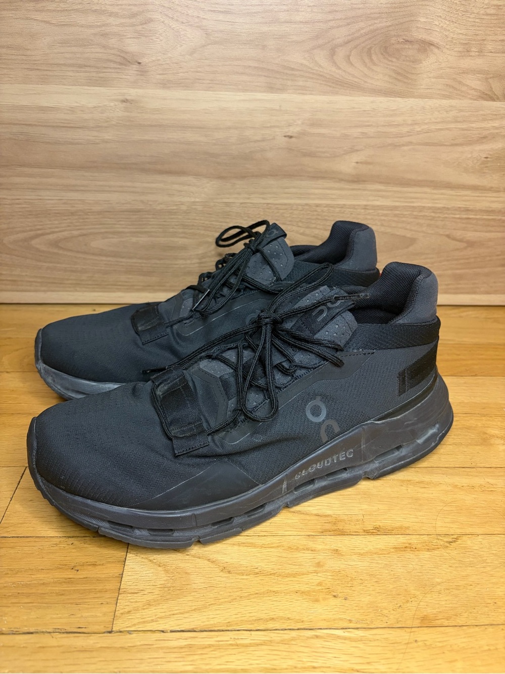 On Running Cloudnova 2 Men’s Black Sneakers - Size 9.5